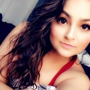 Meet your Posher, Alejandra